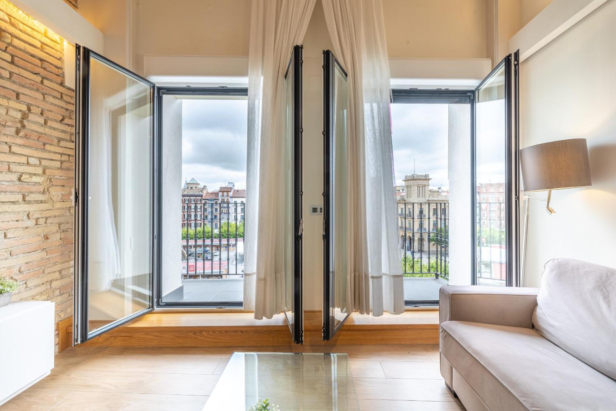 Appartamento Tuapartamento Gran Boutique - Centro Ciudad Plaza Del Castillo Pamplona Esterno foto