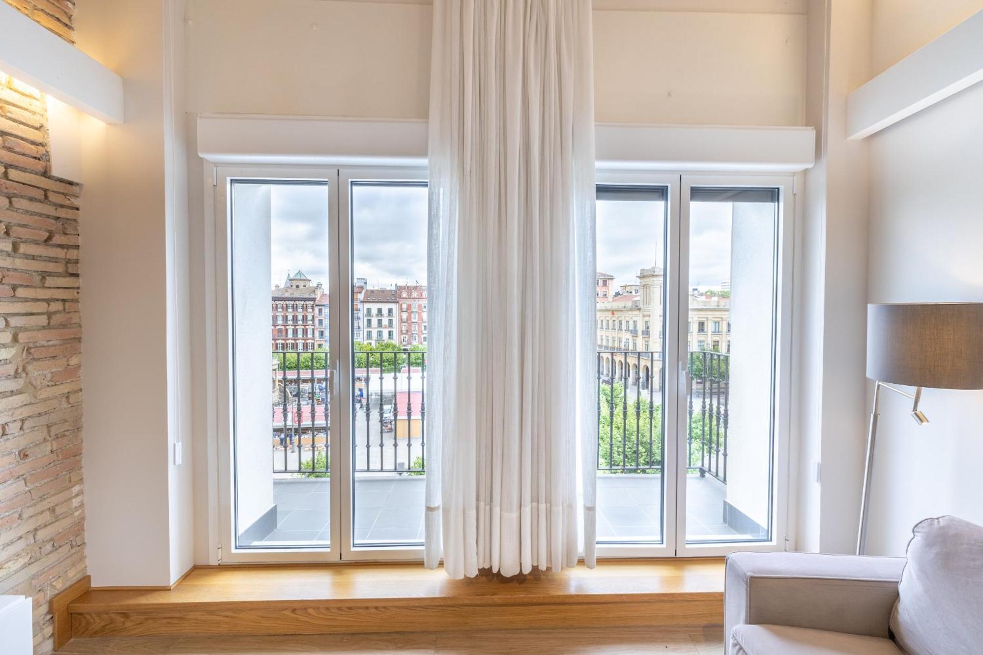 Appartamento Tuapartamento Gran Boutique - Centro Ciudad Plaza Del Castillo Pamplona Esterno foto